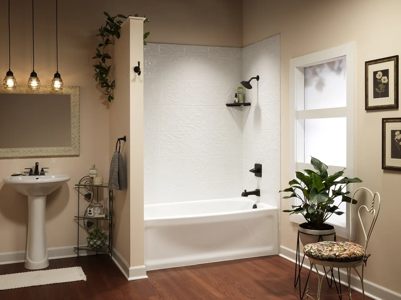 White contour bathtub with a shower surround